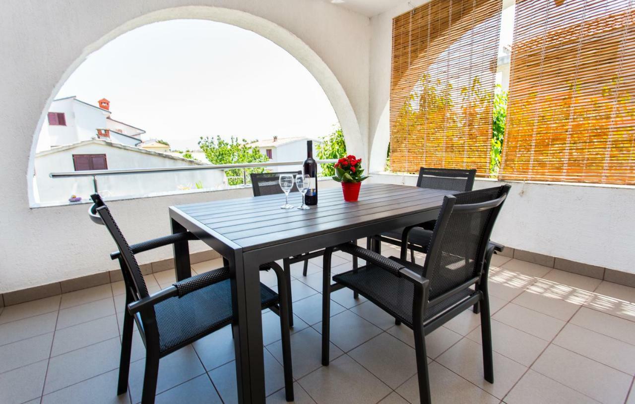 Apartmani Tamara Baska Екстериор снимка