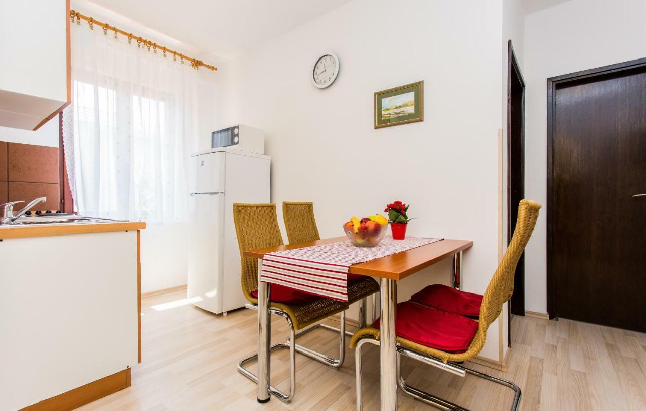 Apartmani Tamara Baska Екстериор снимка