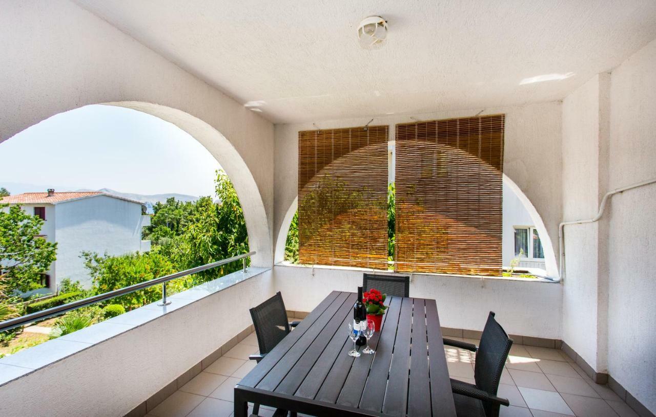 Apartmani Tamara Baska Екстериор снимка